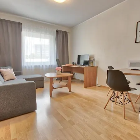 Luxury - Tatari By Rikas Apartment